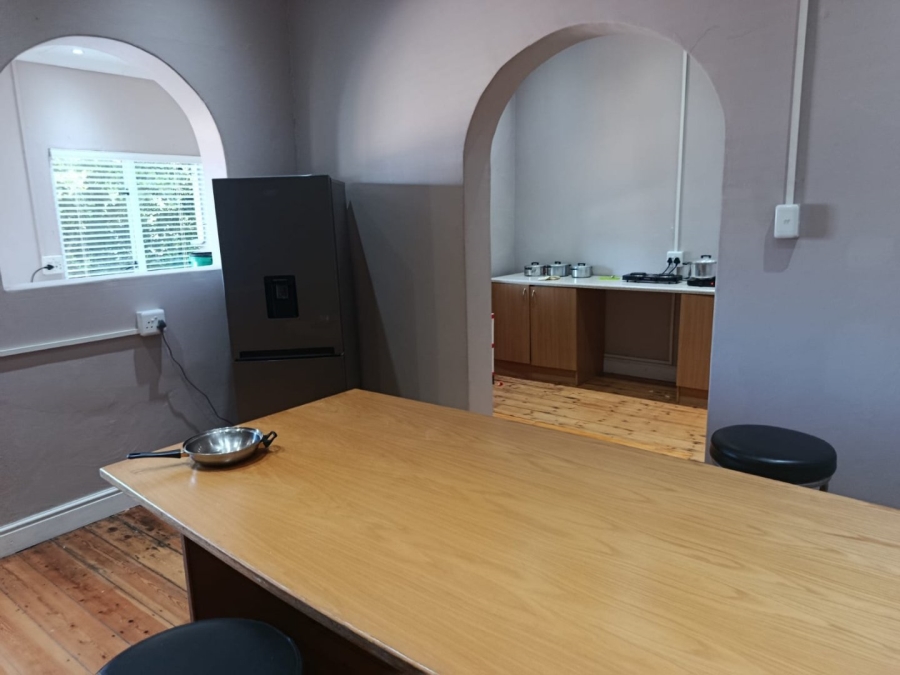 To Let 1 Bedroom Property for Rent in Grahamstown Central Eastern Cape